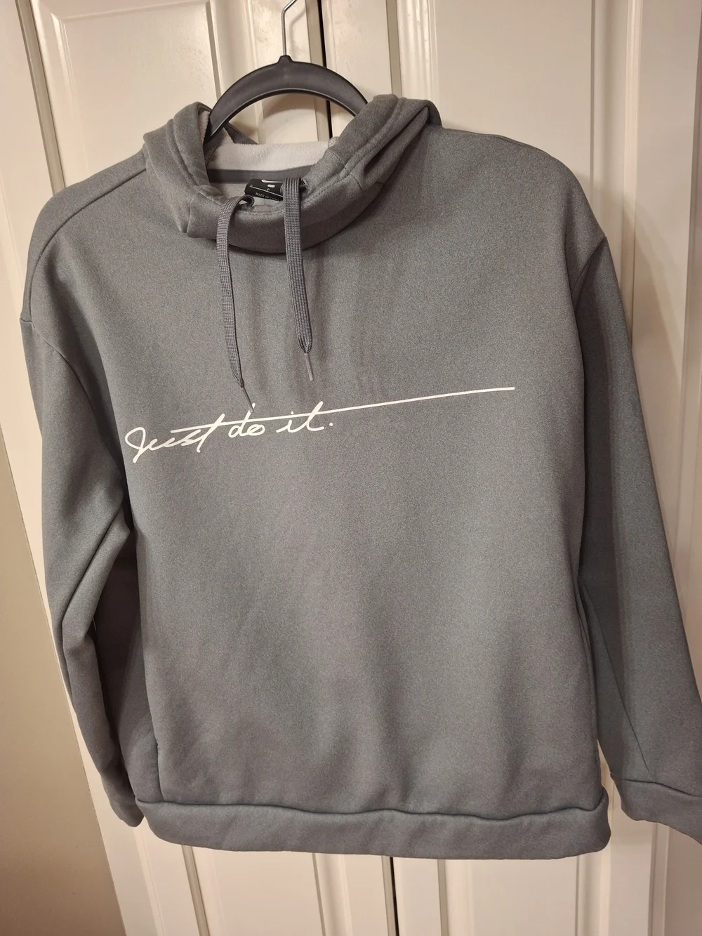 Nike Women’s Gray 'Just Do It.' Pullover Hoodie